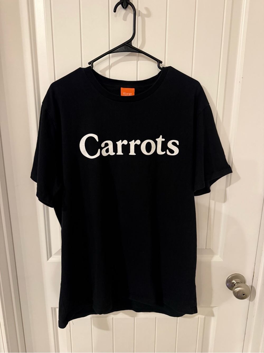 Anwar Carrots Graphic T-Shirt- X-Large
